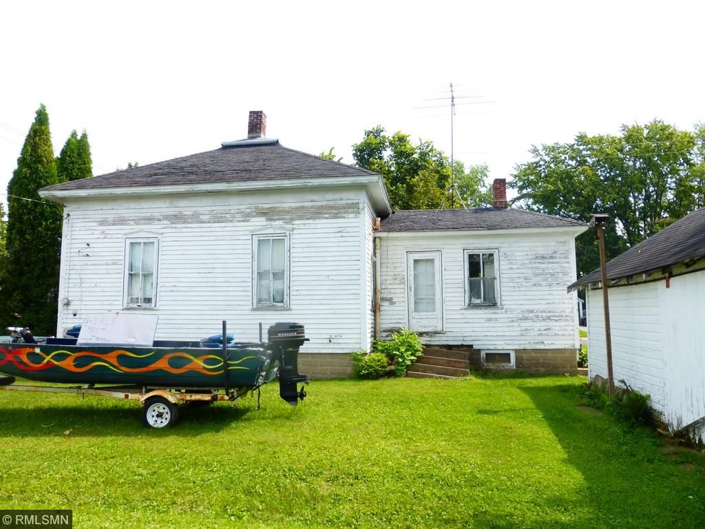 920 Maple St, Baldwin, WI 54002 photo 2