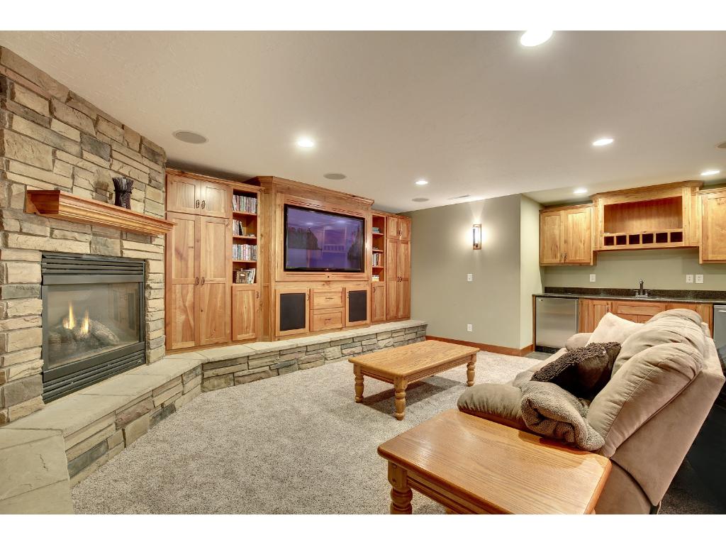 1027 River Dr, River Falls, WI 54022 photo 17