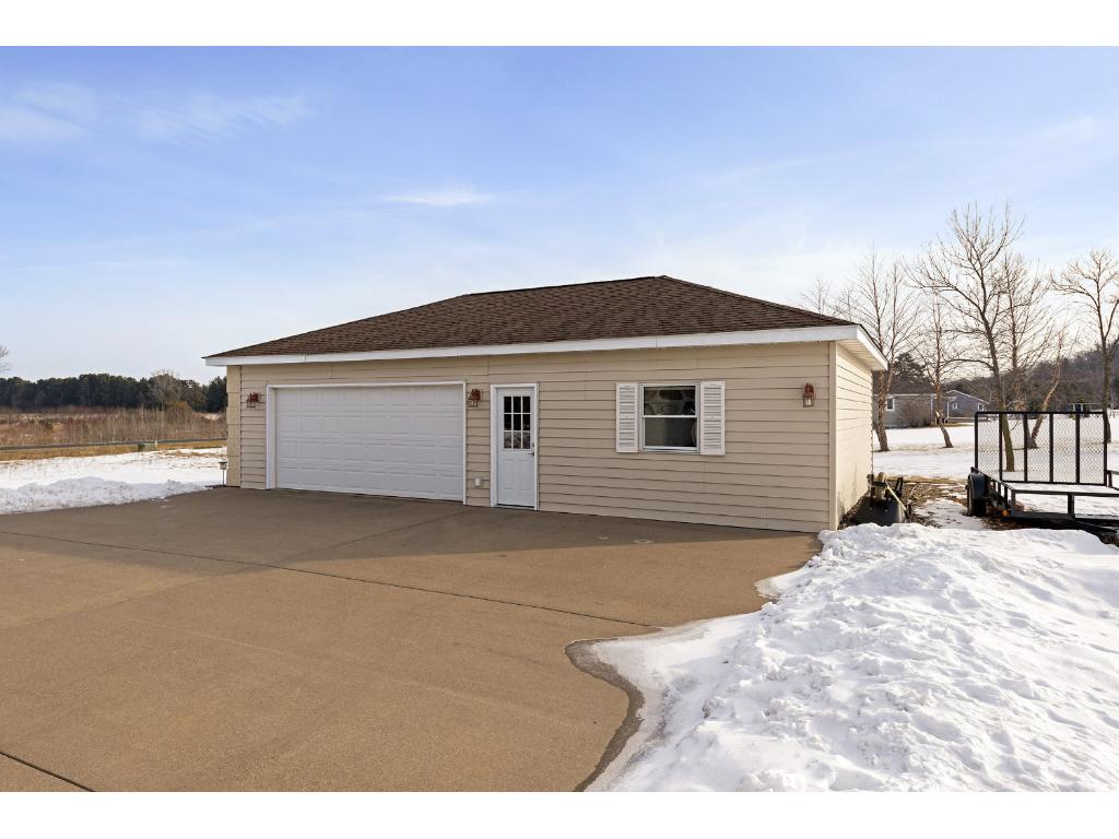 1027 River Dr, River Falls, WI 54022 photo 24