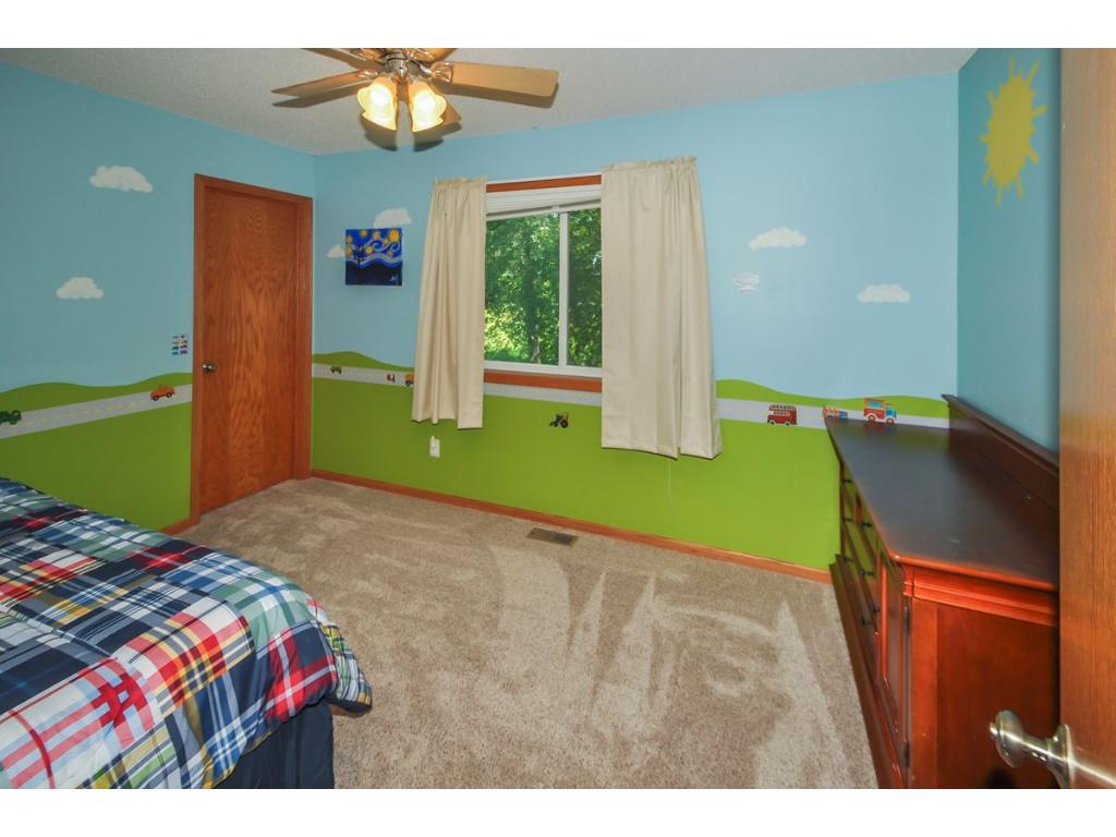 1645 Forest Glen Cir, Saint Augusta, MN 56301 photo 10