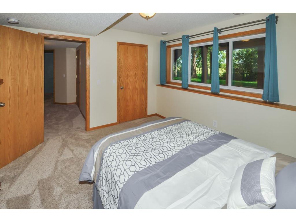 1645 Forest Glen Cir, Saint Augusta, MN 56301 photo 12