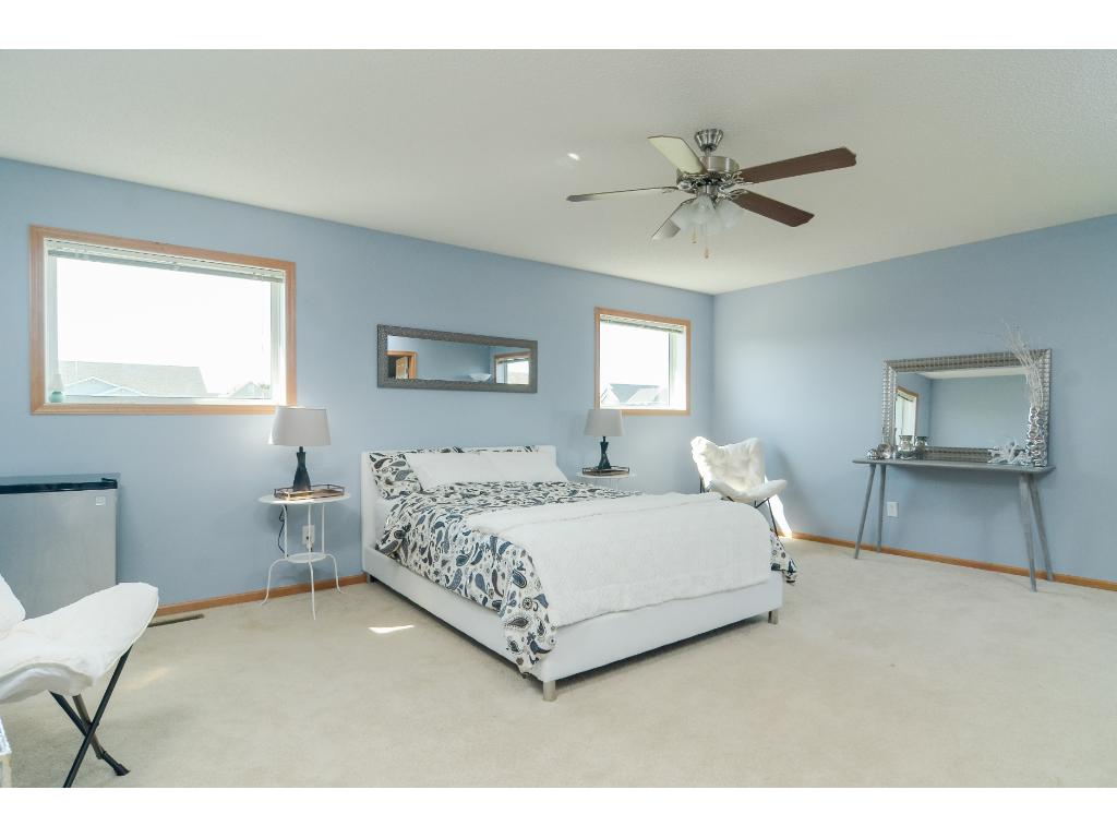 1827 Sugar Maple Ct, Carver, MN 55315 photo 10