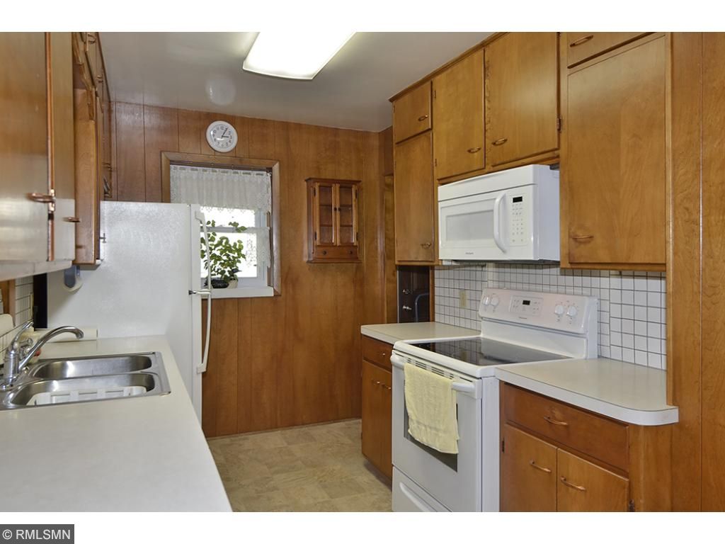 1021 Mills Pl, Faribault, MN 55021 photo 7