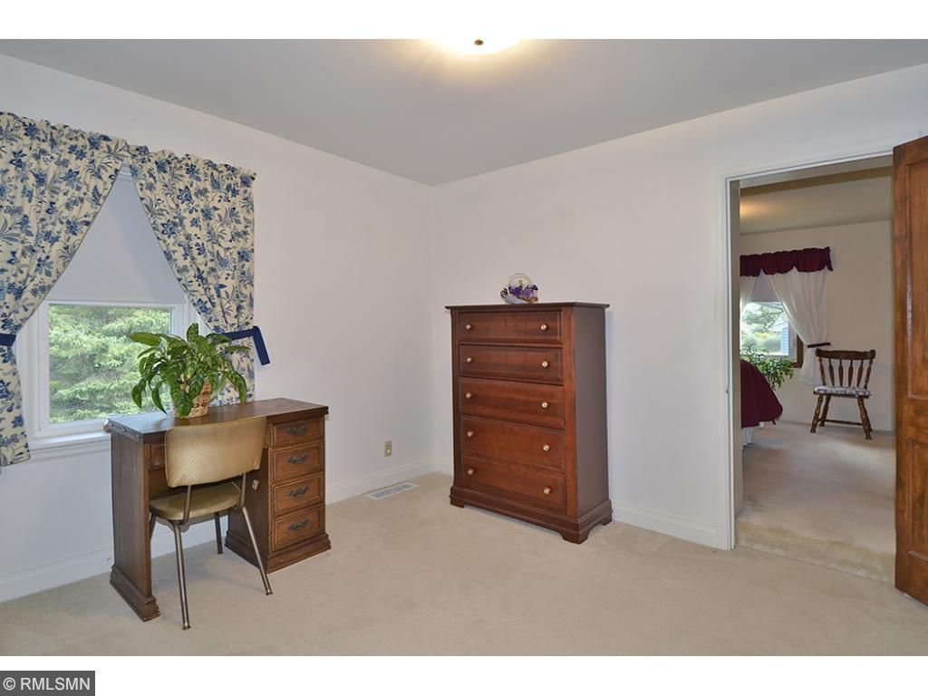 1021 Mills Pl, Faribault, MN 55021 photo 13