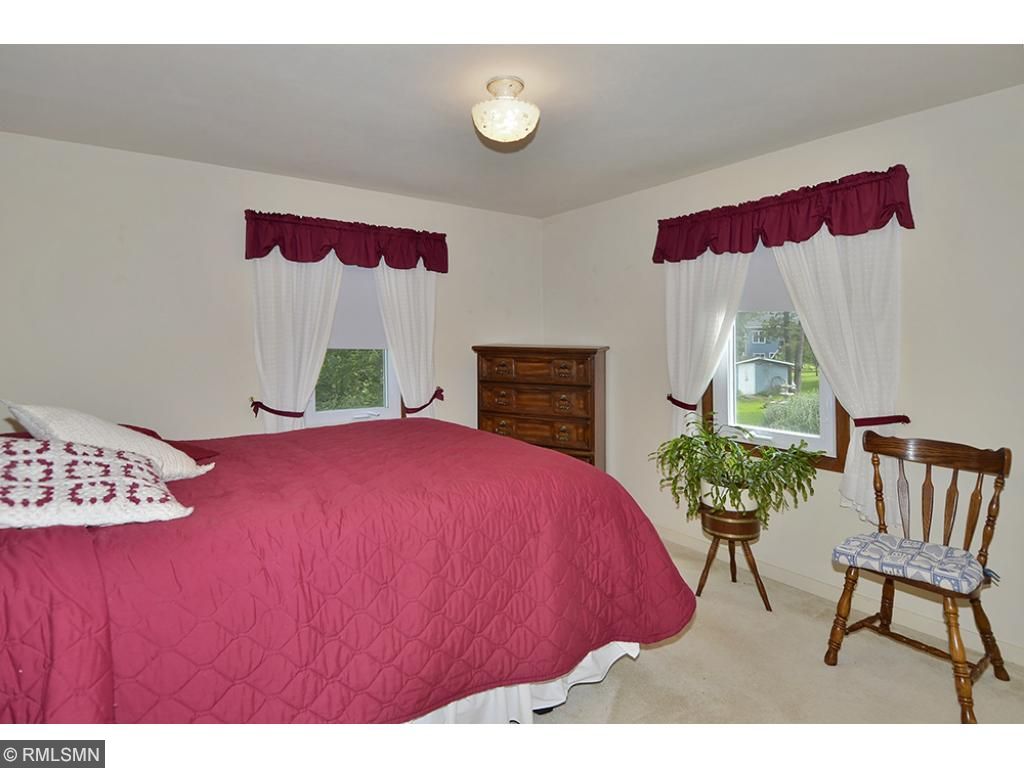 1021 Mills Pl, Faribault, MN 55021 photo 11