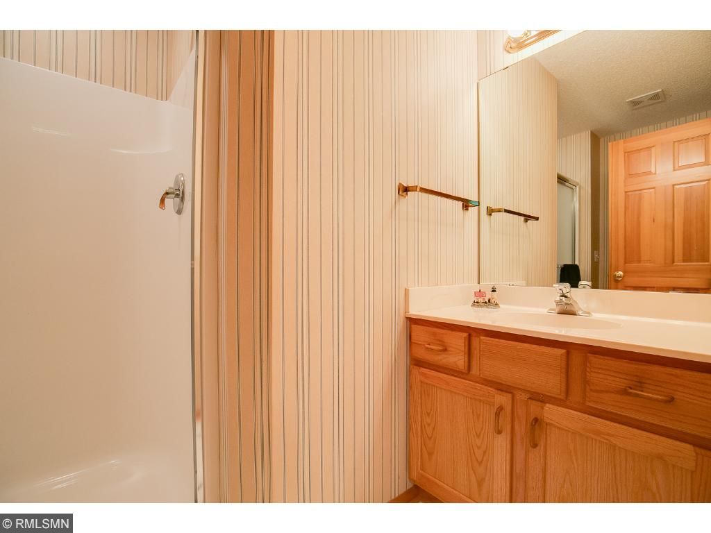 10244 Upton Pl, Bloomington, MN 55431 photo 12