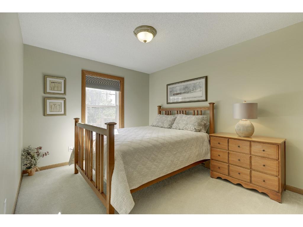3250 Rolling Hills Dr, Eagan, MN 55121 photo 10