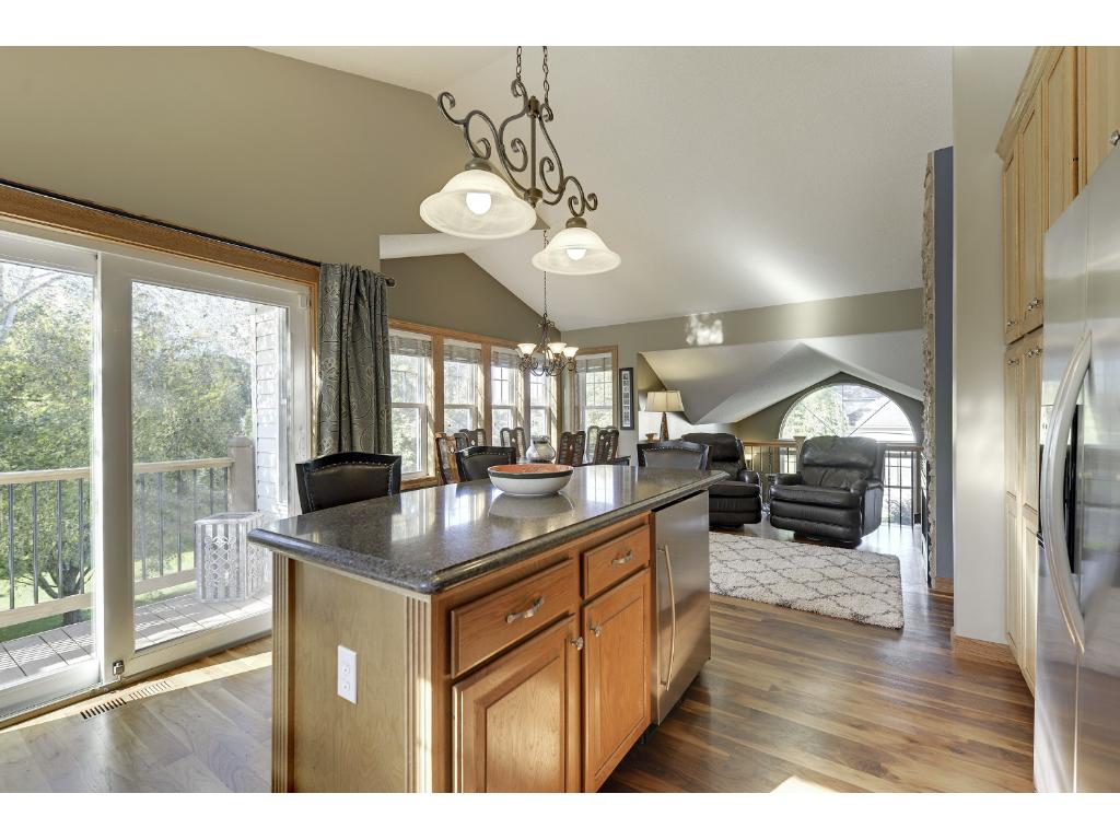 3250 Rolling Hills Dr, Eagan, MN 55121 photo 5