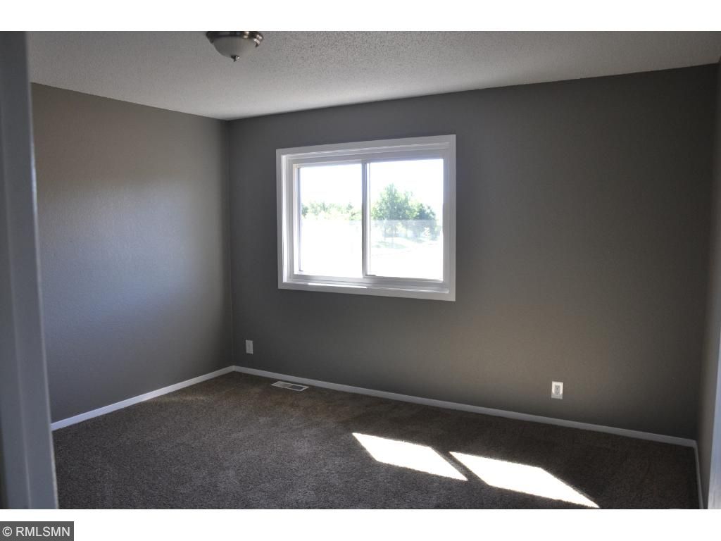 1595 Snowflake Dr, Eagan, MN 55121 photo 10