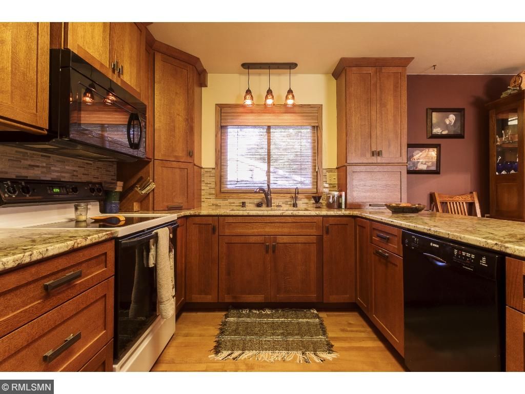 208 Sumner St E, Northfield, MN 55057 photo 4