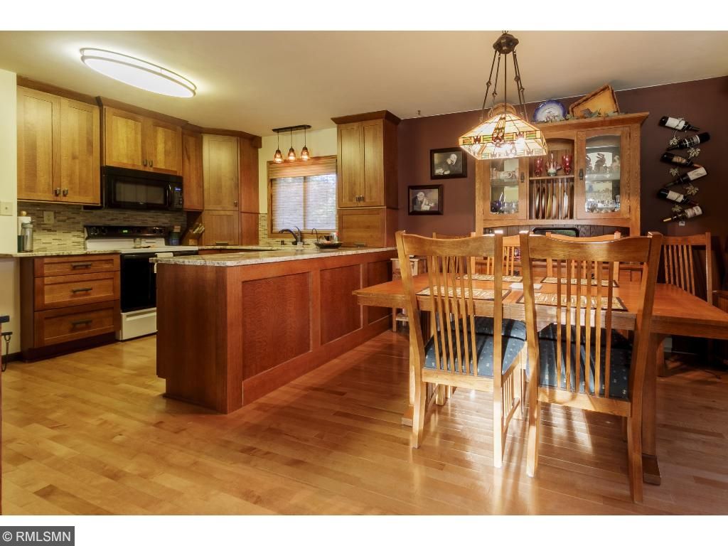 208 Sumner St E, Northfield, MN 55057 photo 3