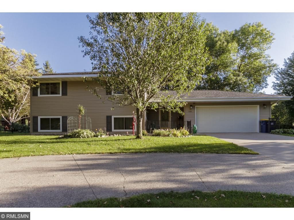 208 Sumner St E, Northfield, MN 55057 photo 1