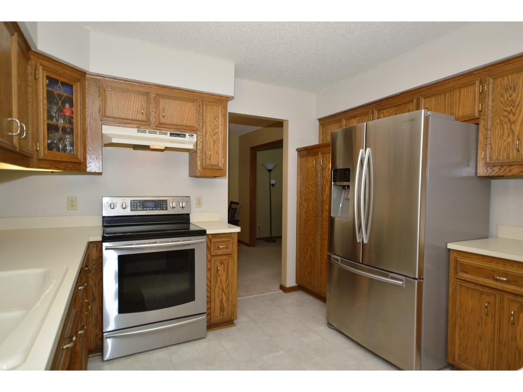 4468 N Mallard Trl, Eagan, MN 55122 photo 3
