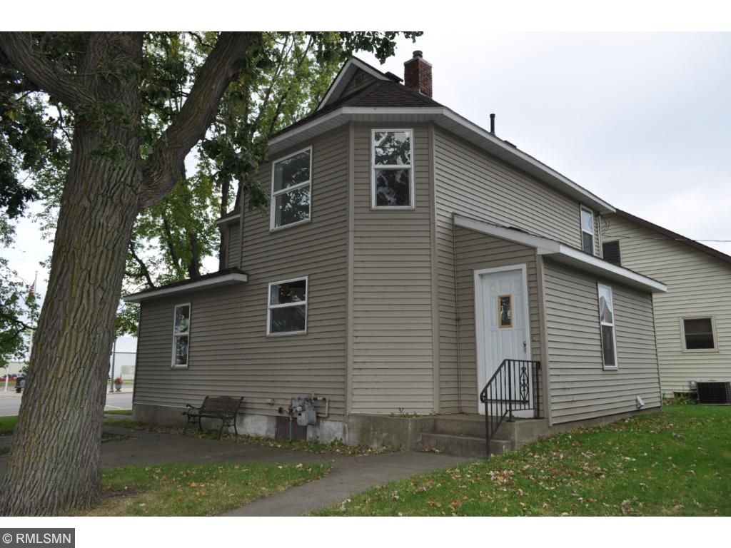 139 Main St E, Freeport, MN 56331 photo 2
