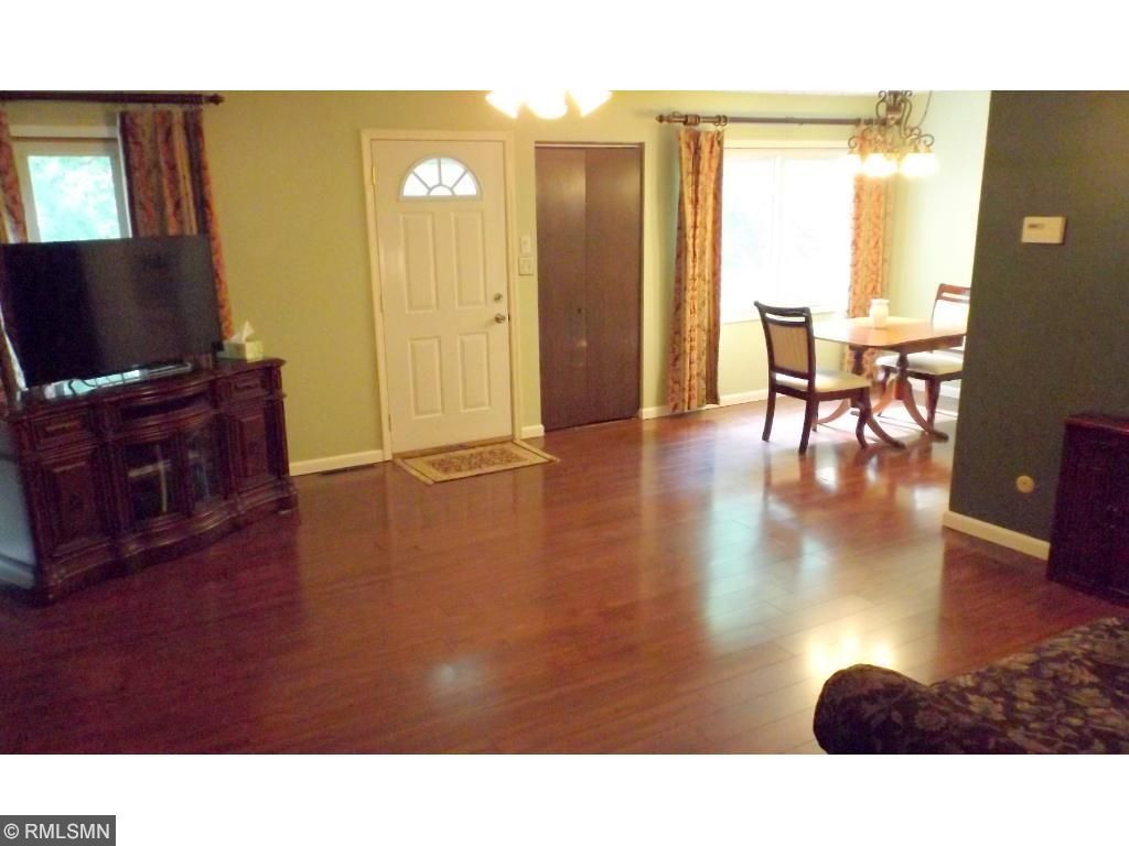 1526 Aspen Dr, Eagan, MN 55122 photo 8
