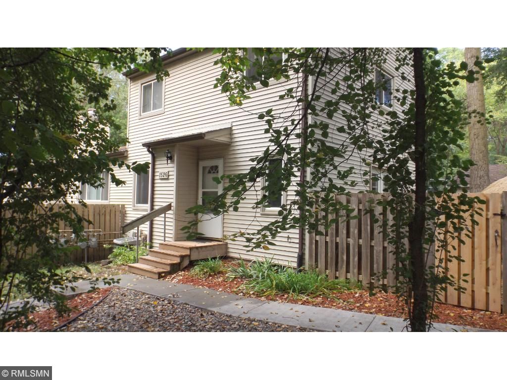 1526 Aspen Dr, Eagan, MN 55122 photo 1