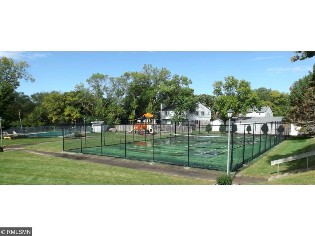 1526 Aspen Dr, Eagan, MN 55122 photo 21