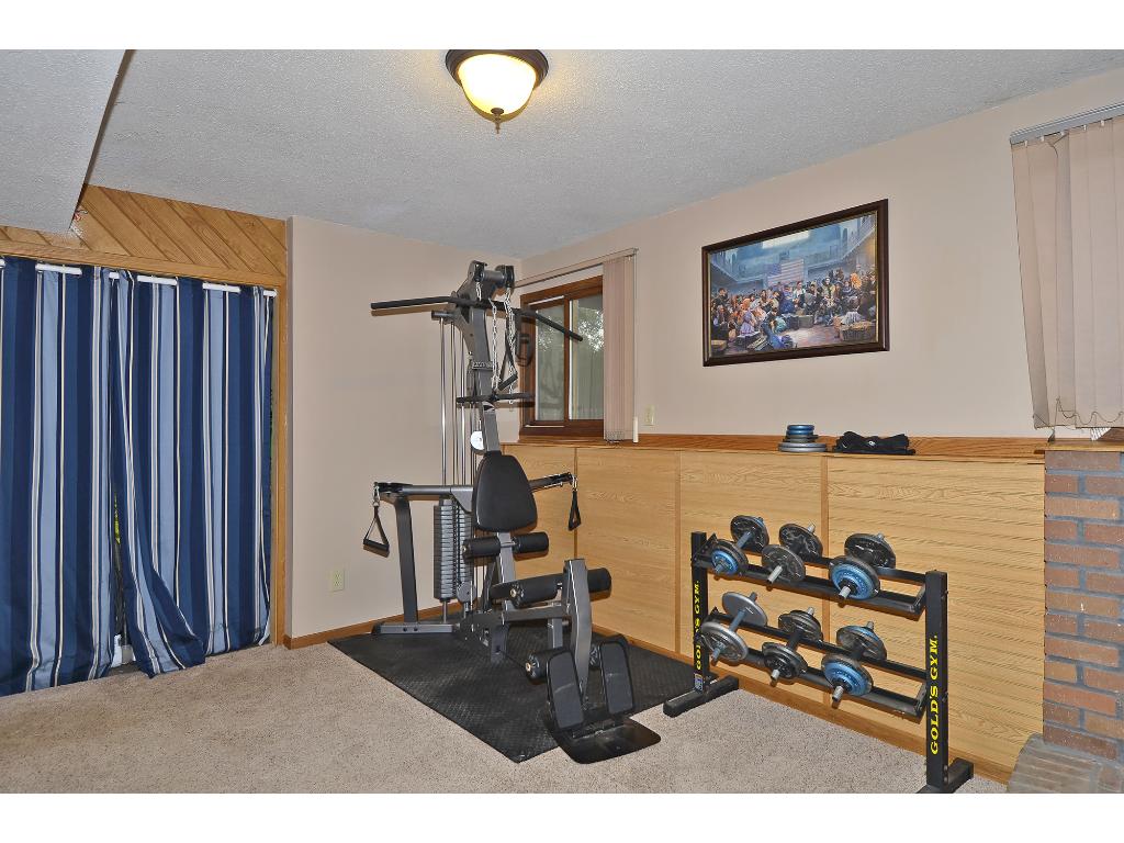 1109 Mitchell Dr SW, Faribault, MN 55021 photo 12