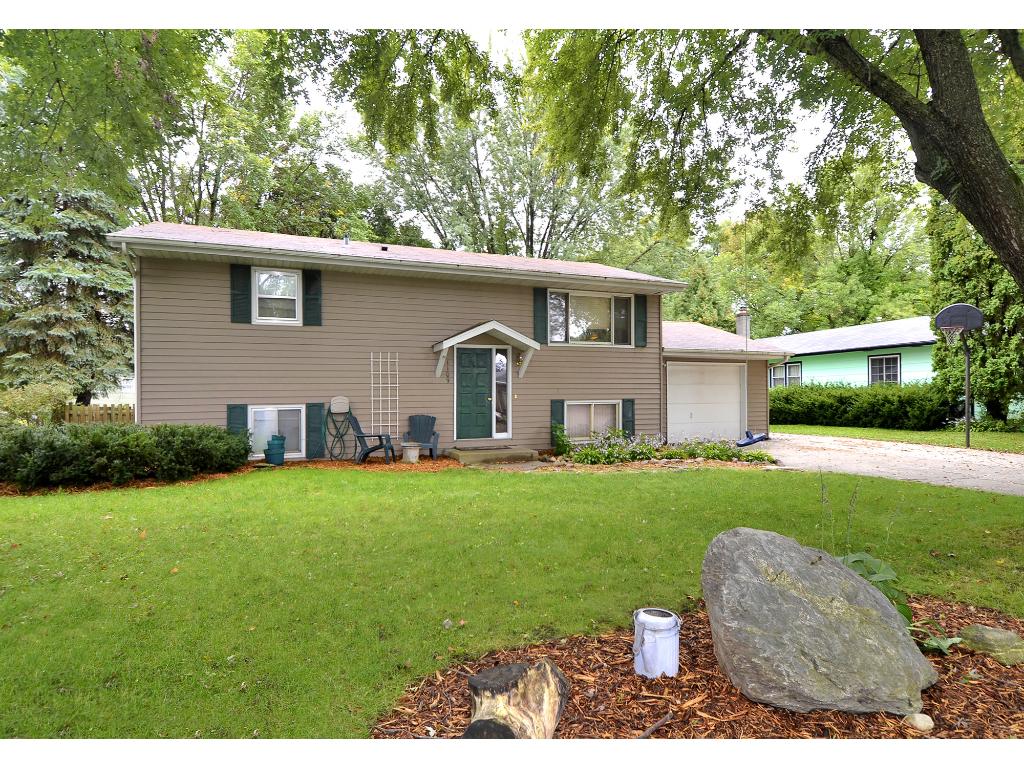 1109 Mitchell Dr SW, Faribault, MN 55021 photo 1