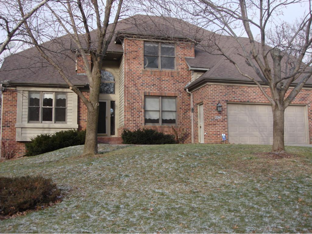 2086 Royale Dr, Eagan, MN 55122 photo 19