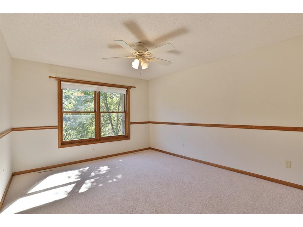 2086 Royale Dr, Eagan, MN 55122 photo 17
