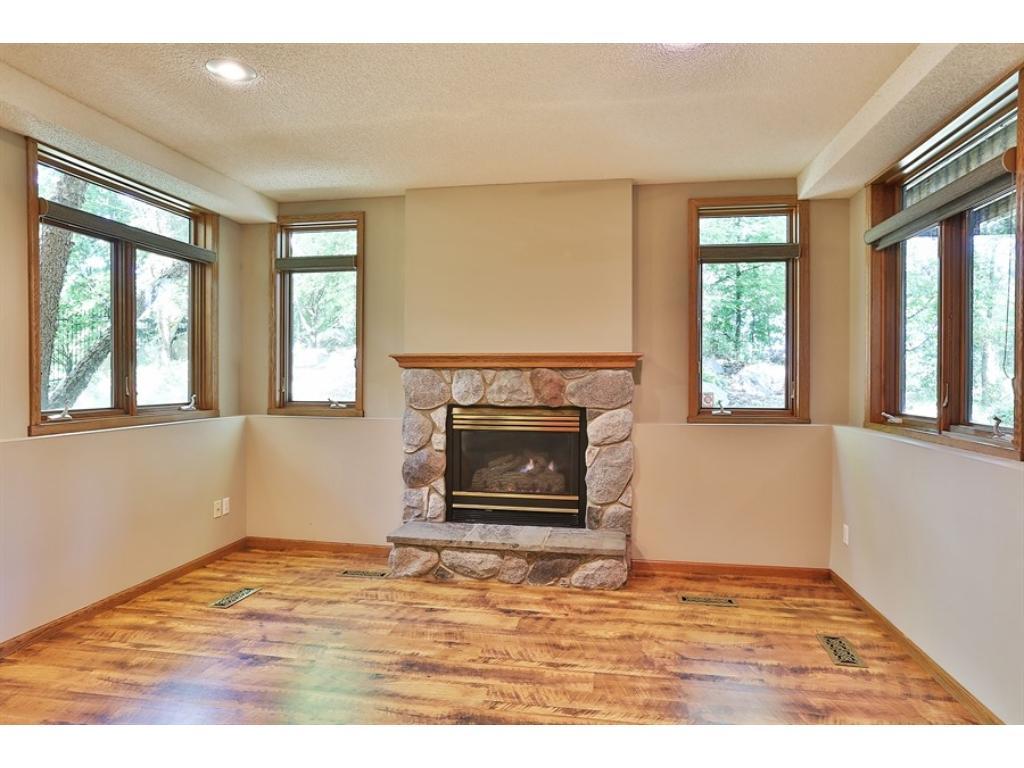 2086 Royale Dr, Eagan, MN 55122 photo 13