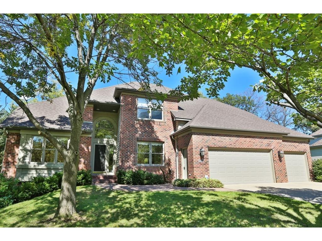 2086 Royale Dr, Eagan, MN 55122 photo 20