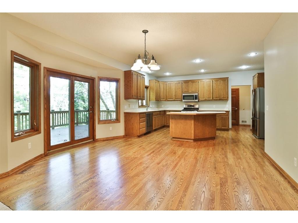 2086 Royale Dr, Eagan, MN 55122 photo 6