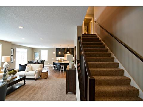 1318 Interlachen Dr, Eagan, MN 55123 photo 11