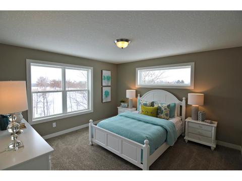 1318 Interlachen Dr, Eagan, MN 55123 photo 16