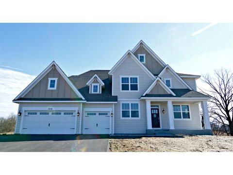 1318 Interlachen Dr, Eagan, MN 55123 photo 1
