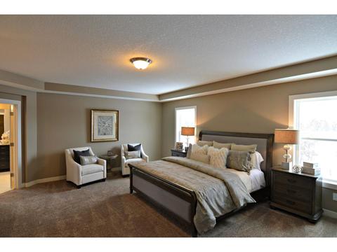 1318 Interlachen Dr, Eagan, MN 55123 photo 13