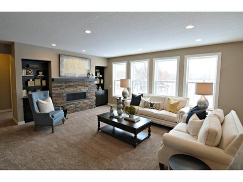 1318 Interlachen Dr, Eagan, MN 55123 photo 8