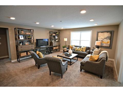 1318 Interlachen Dr, Eagan, MN 55123 photo 12