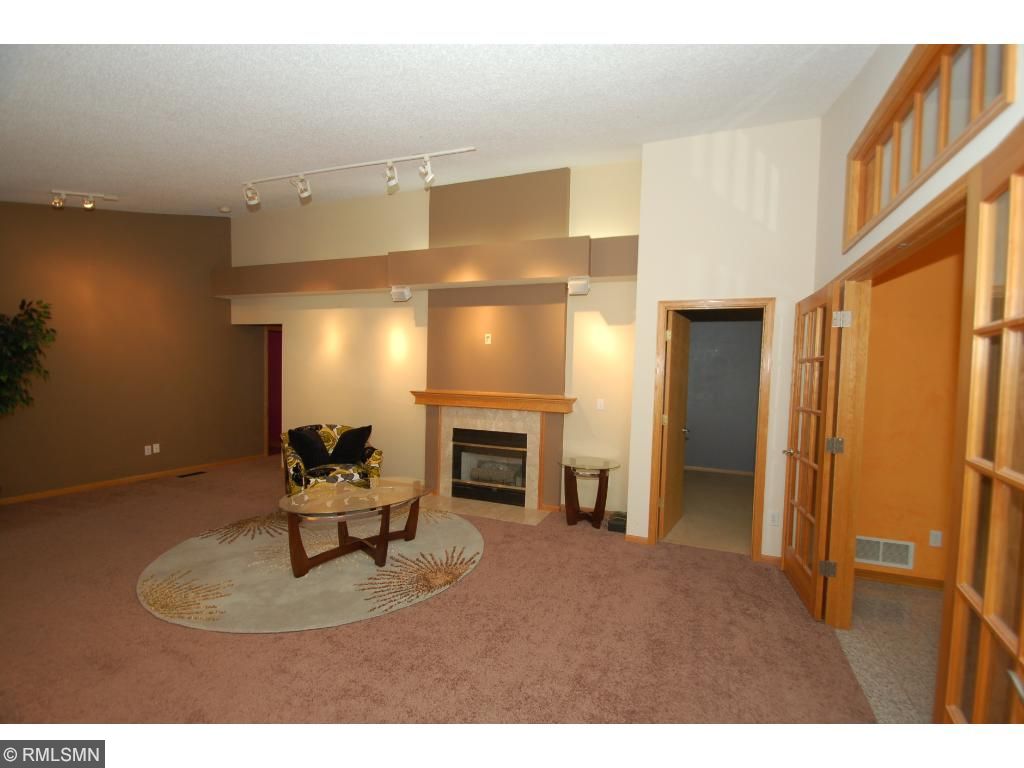 4171 Beaver Dam Rd, Eagan, MN 55122 photo 3