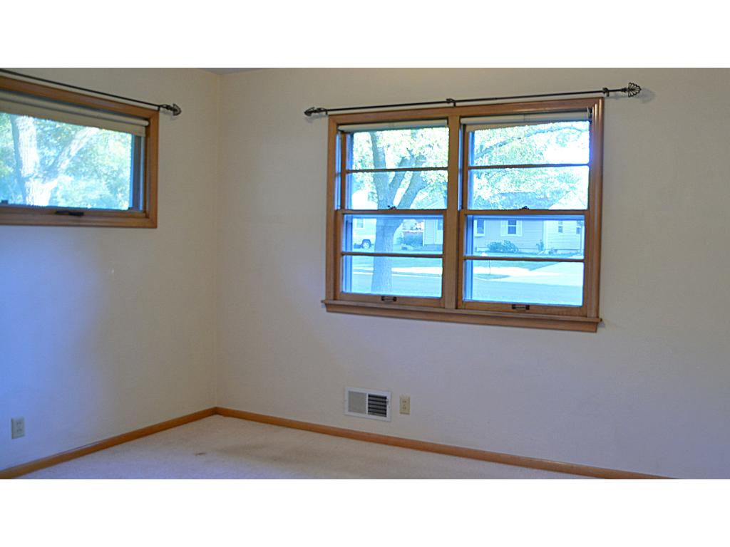 4278 Amber Dr, Eagan, MN 55122 photo 11