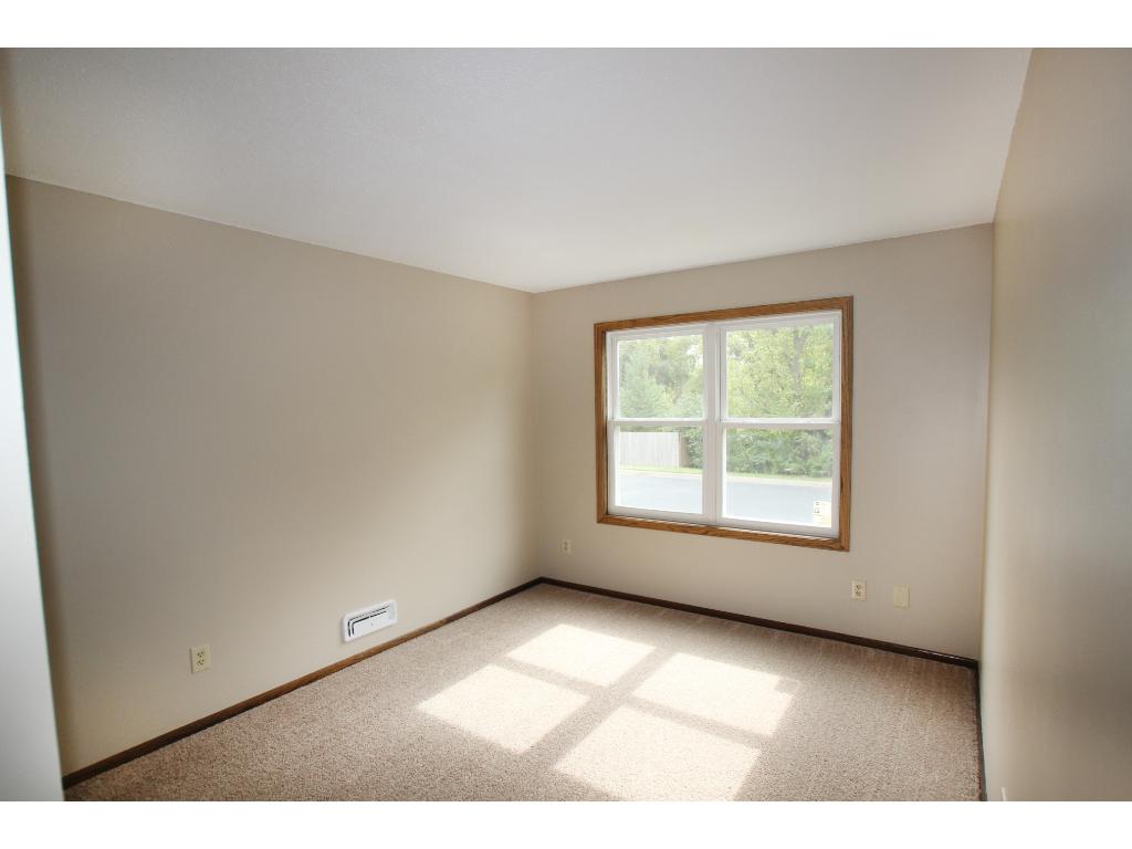 1410 Rainbow Ave, Maple Plain, MN 55359 photo 6