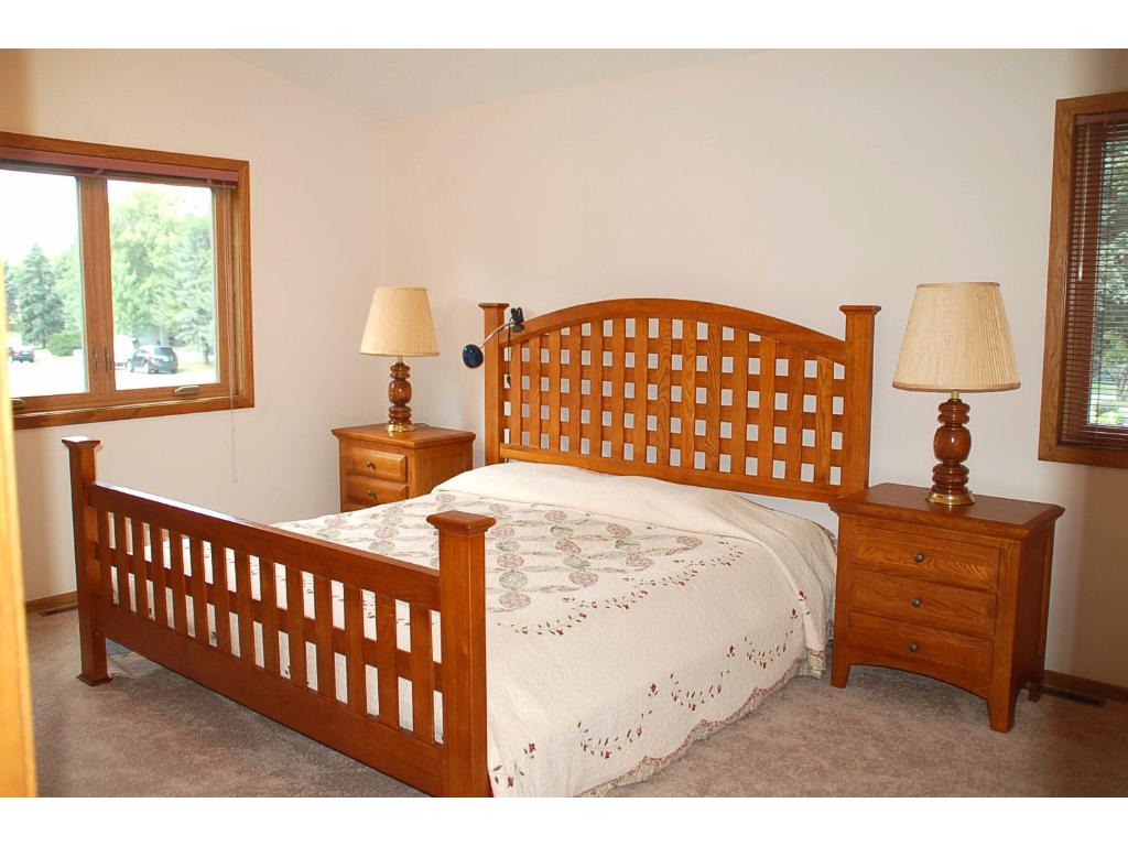 2232 James St, Eagan, MN 55122 photo 8