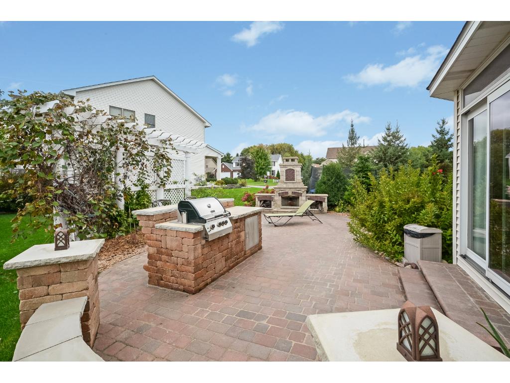 4615 Stonecliffe Dr, Eagan, MN 55122 photo 18