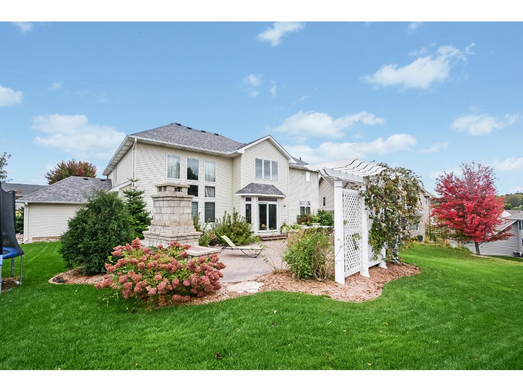 4615 Stonecliffe Dr, Eagan, MN 55122 photo 16