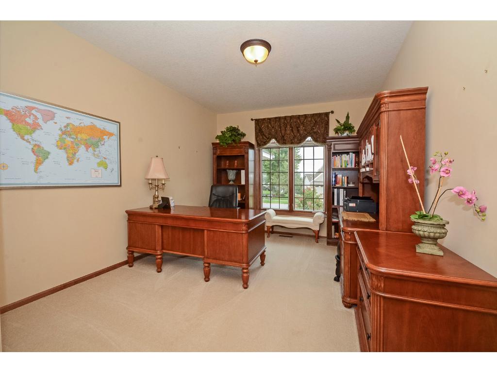 4615 Stonecliffe Dr, Eagan, MN 55122 photo 15