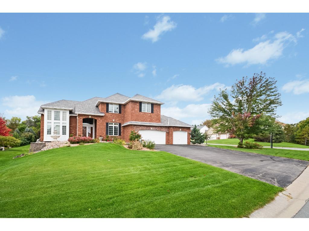 4615 Stonecliffe Dr, Eagan, MN 55122 photo 1