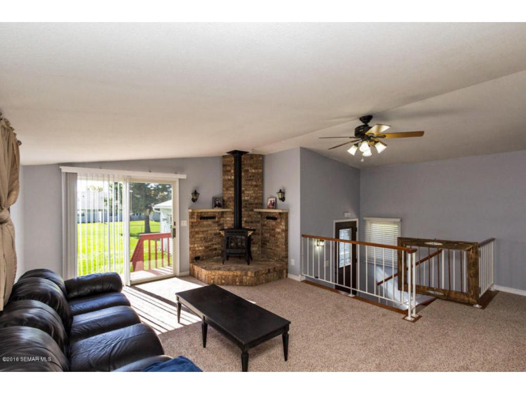 235 2nd Ave SE, Plainview, MN 55964 photo 9