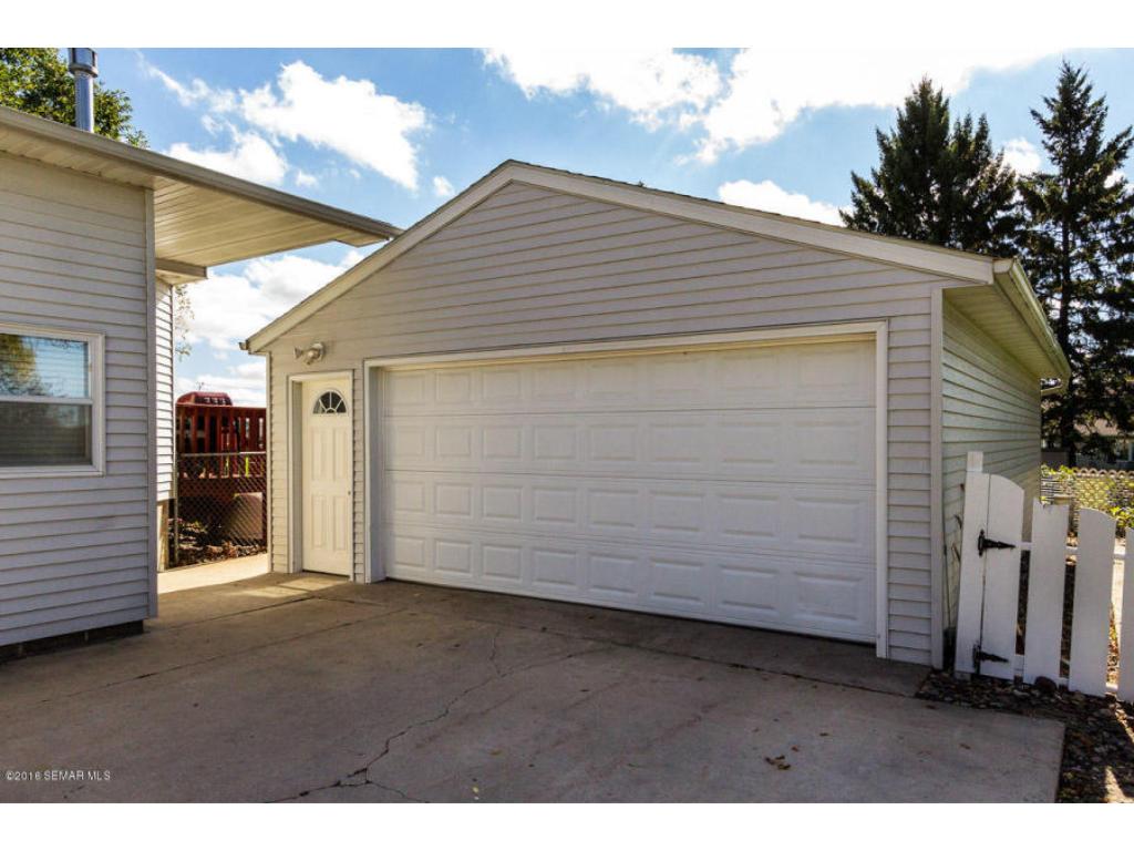 235 2nd Ave SE, Plainview, MN 55964 photo 3