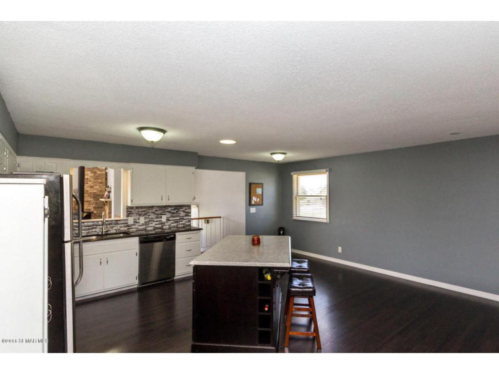 235 2nd Ave SE, Plainview, MN 55964 photo 7