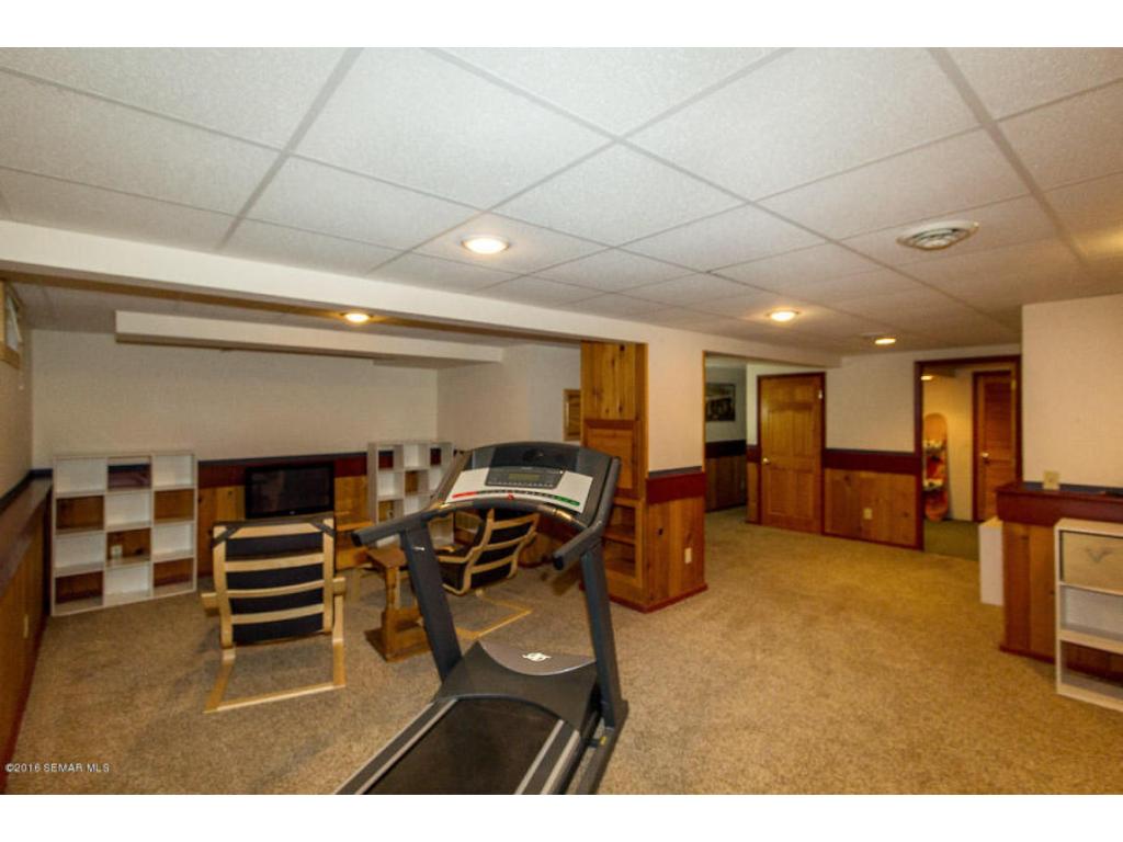 235 2nd Ave SE, Plainview, MN 55964 photo 14