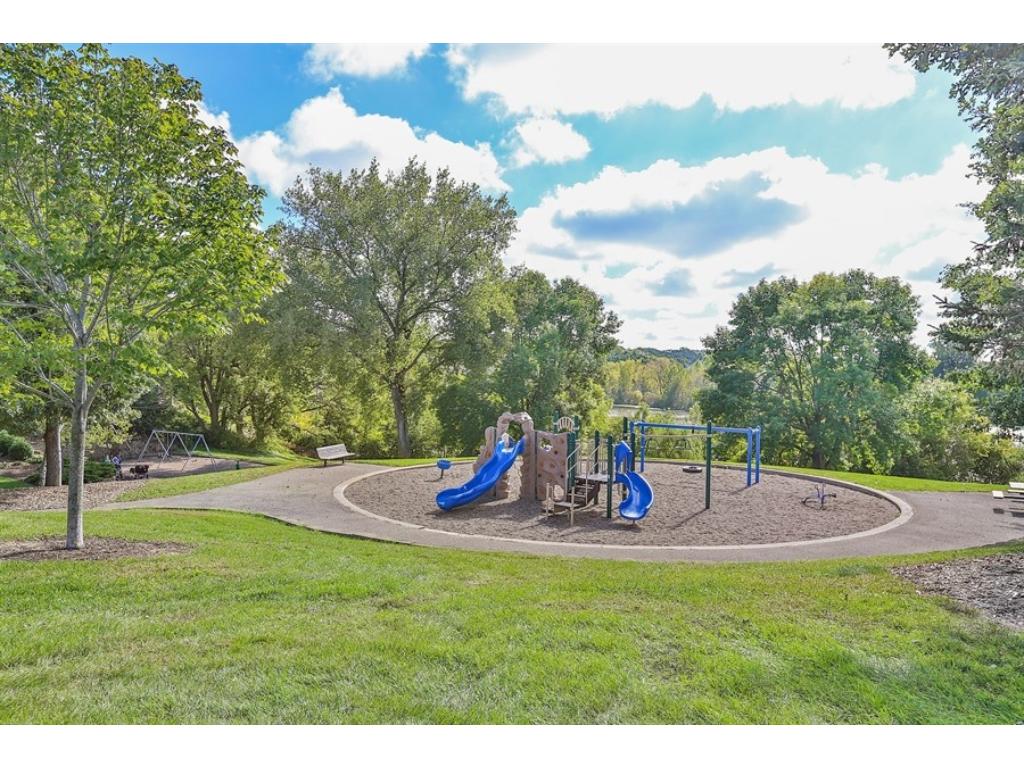 3275 Random Rd, Eagan, MN 55121 photo 11