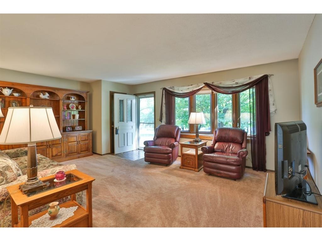 3275 Random Rd, Eagan, MN 55121 photo 3