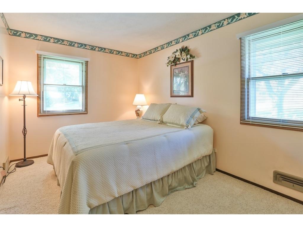 3275 Random Rd, Eagan, MN 55121 photo 6