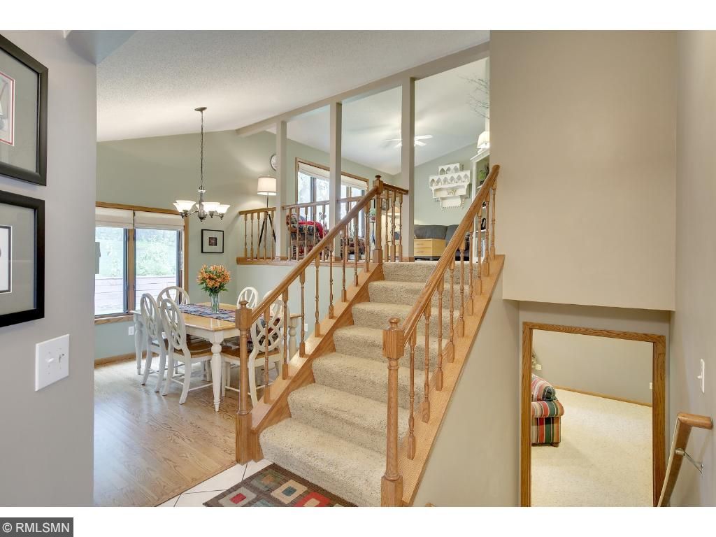 4847 Sky View Ct, Eagan, MN 55122 photo 3